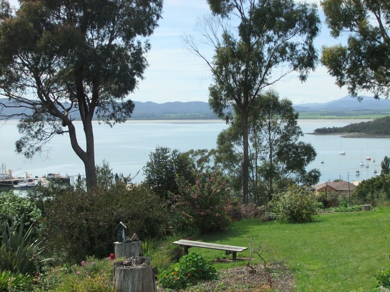 96 Oxford Street, Beauty Point TAS 7270