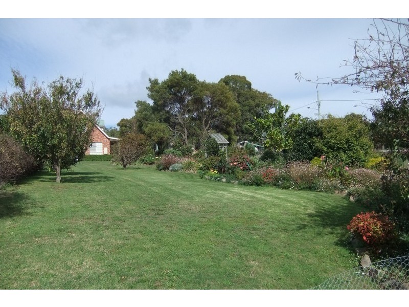 2 Adley Court, Beauty Point TAS 7270