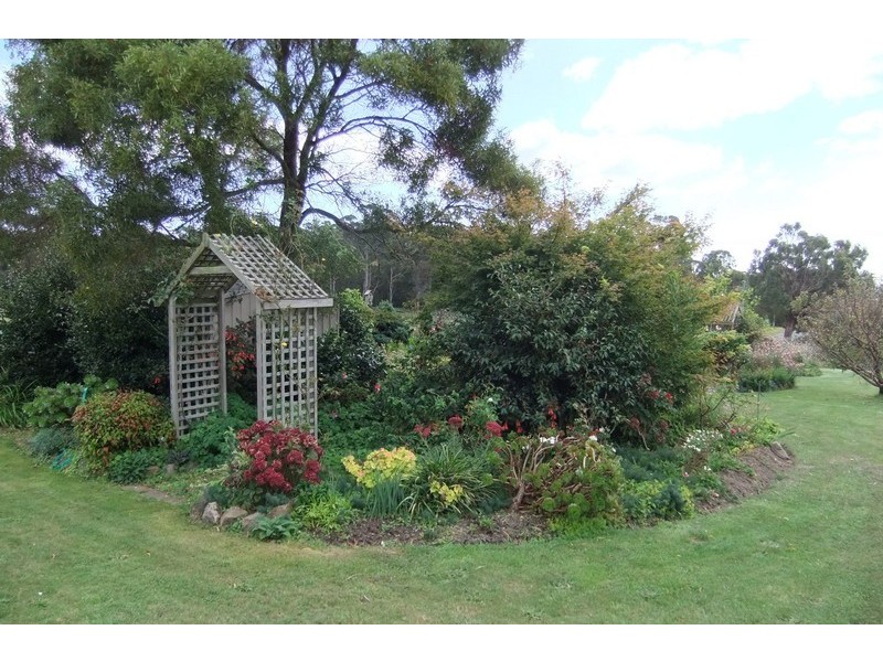 2 Adley Court, Beauty Point TAS 7270