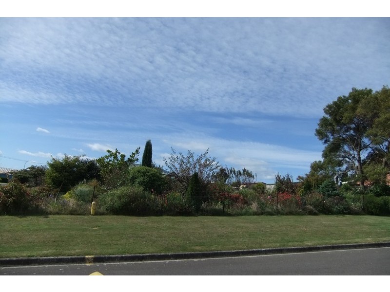 2 Adley Court, Beauty Point TAS 7270