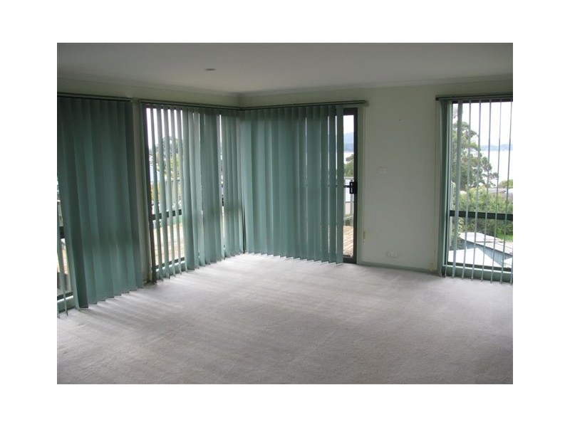 84 Oxford Street, Beauty Point TAS 7270