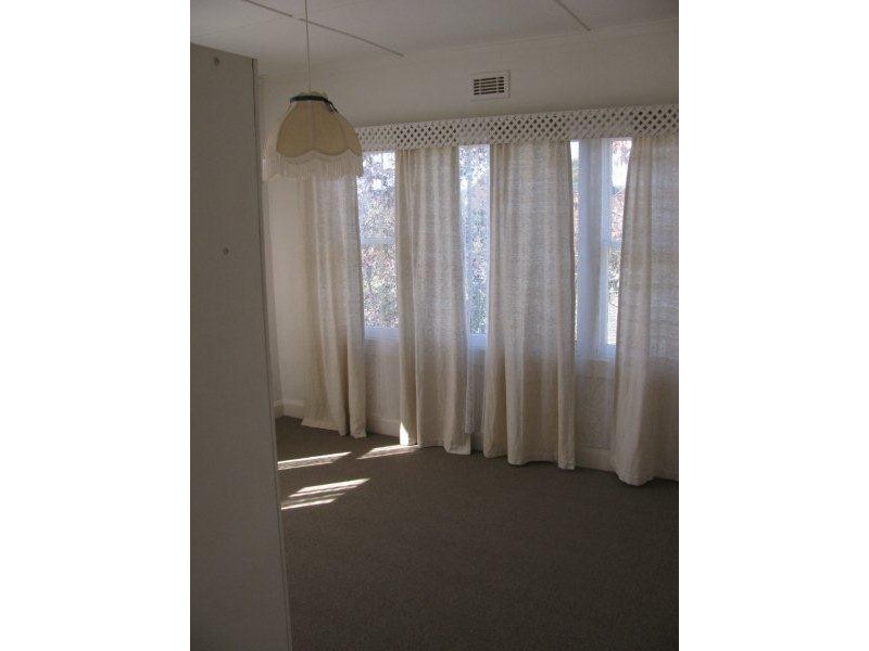 6 Bernard Street, Beaconsfield TAS 7270