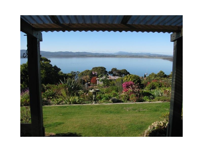 148 Oxford Street, Beauty Point TAS 7270