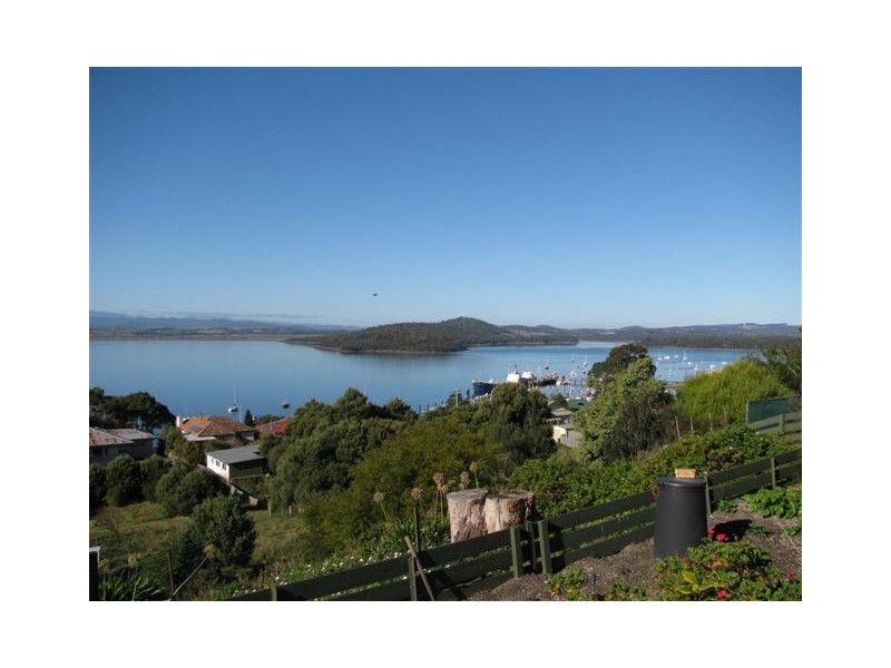 148 Oxford Street, Beauty Point TAS 7270
