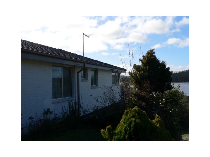 177 Gravelly Beach Road, Blackwall TAS 7275