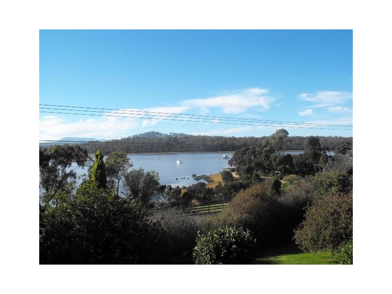 177 Gravelly Beach Road, Blackwall TAS 7275