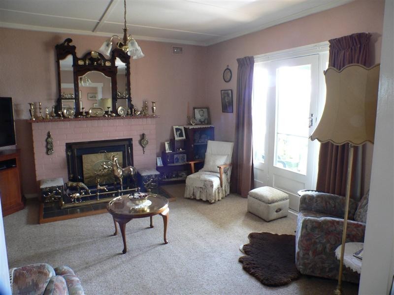 143 Gravelly Beach Road, Blackwall TAS 7275