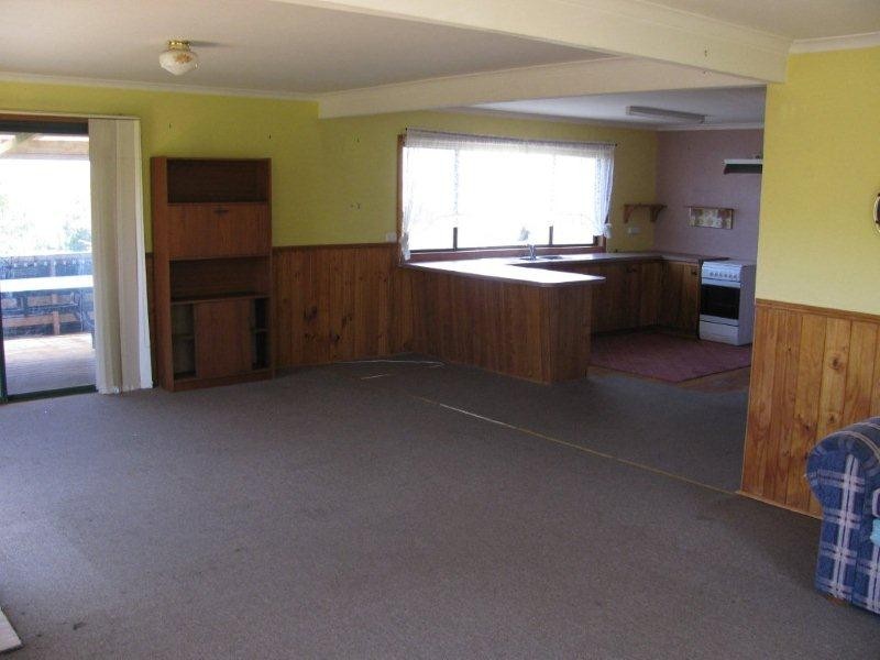 98 Sunset Boulevard, Clarence Point TAS 7270