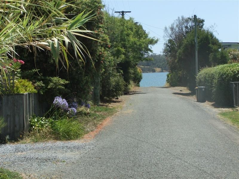 14 West Arm Road, Beauty Point TAS 7270