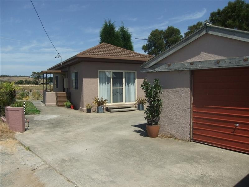 14 West Arm Road, Beauty Point TAS 7270