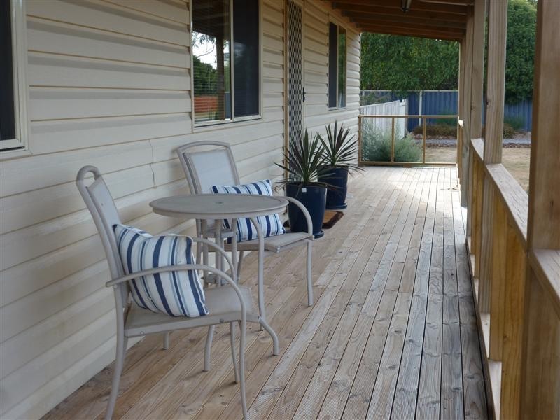 4 Carl Court, Swan Point TAS 7275