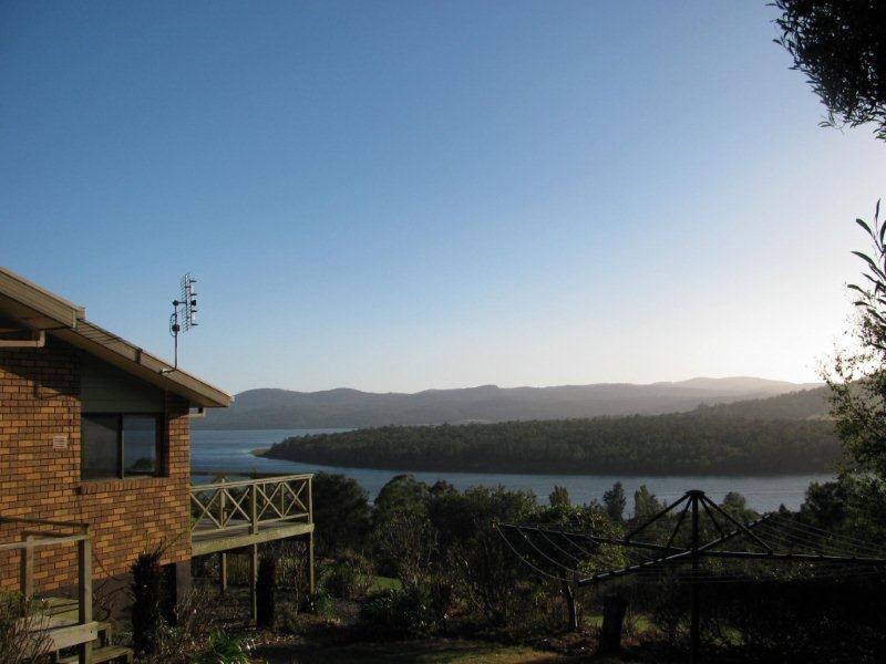 10 Lanena Cresent, Lanena TAS 7275