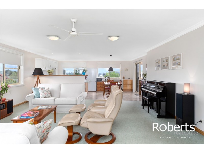 10 Ernest Street, Beauty Point TAS 7270