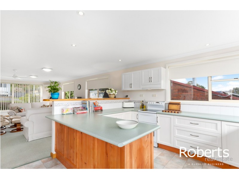 10 Ernest Street, Beauty Point TAS 7270