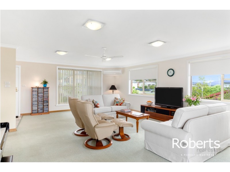 10 Ernest Street, Beauty Point TAS 7270