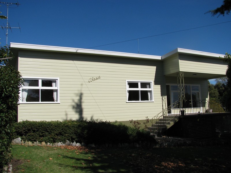 39 Napier Street, Beauty Point TAS 7270