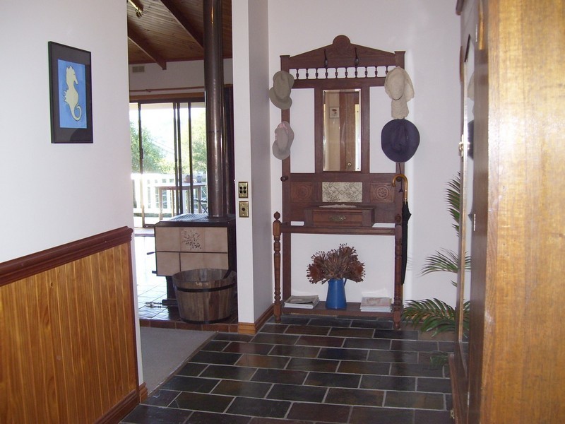 10-12 Taree Cresent, Gravelly Beach TAS 7276