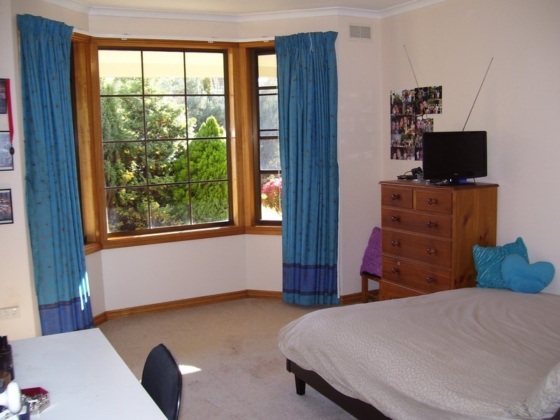 10-12 Taree Cresent, Gravelly Beach TAS 7276