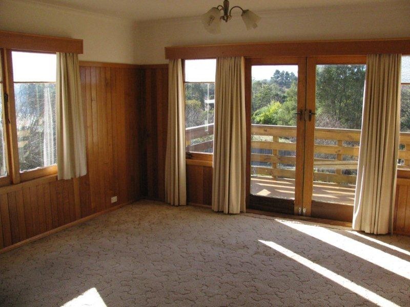 18 Main Road, Lanena TAS 7275