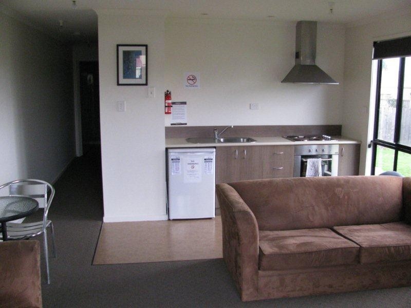 1/2 Shaw Street, Beaconsfield TAS 7270