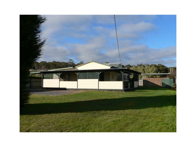 19 Jellico Street, Beauty Point TAS 7270