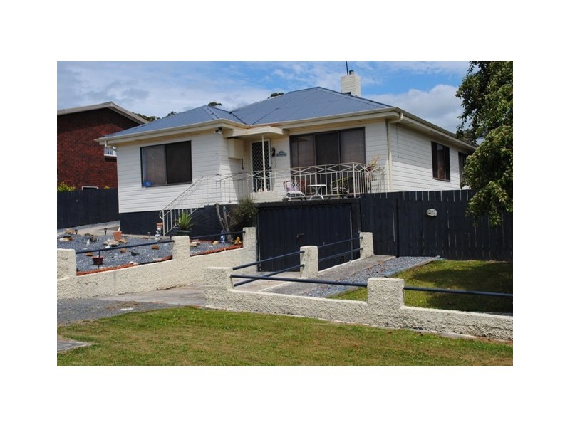 7 Ernest Street, Beauty Point TAS 7270