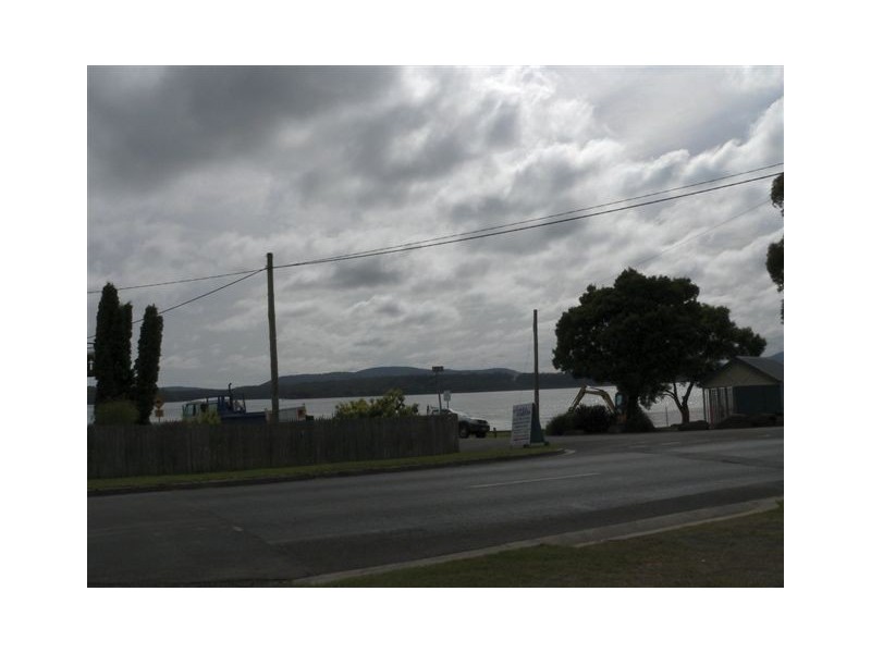 235 Flinders Street, Beauty Point TAS 7270