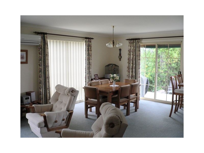 16 Garrett Street, Beauty Point TAS 7270