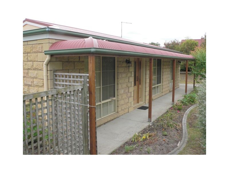 16 Garrett Street, Beauty Point TAS 7270