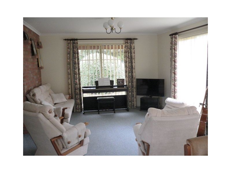 16 Garrett Street, Beauty Point TAS 7270