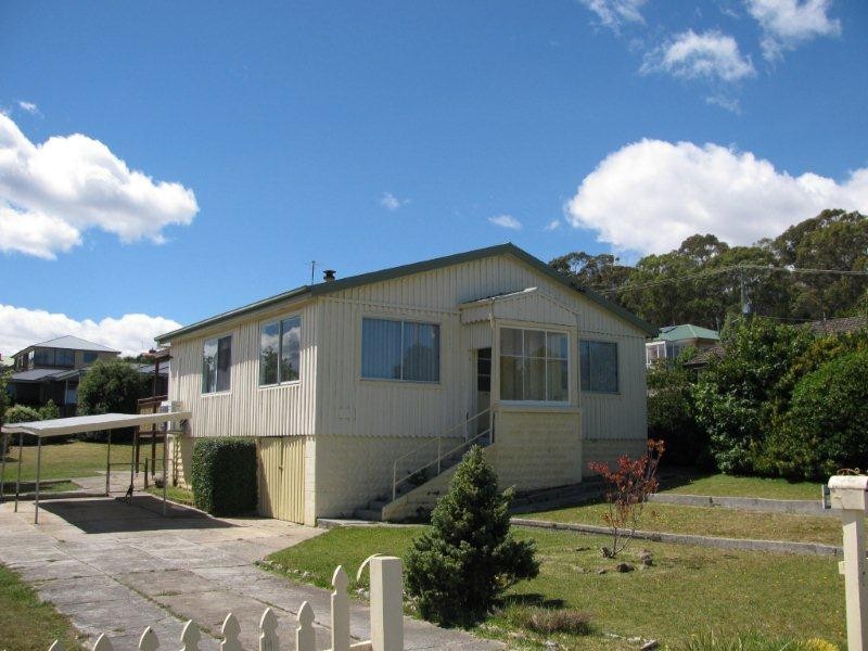 144 Charles Street, Beauty Point TAS 7270