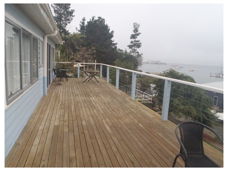 1/128 Flinders Street, Beauty Point TAS 7270