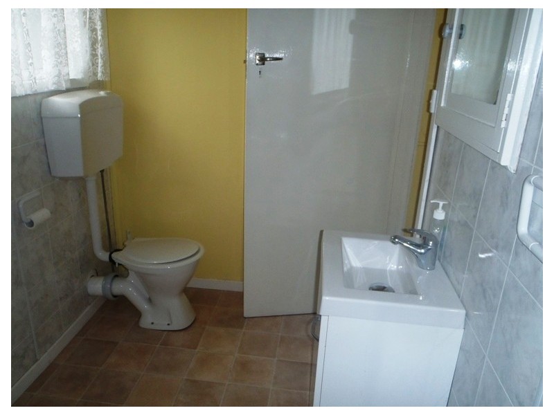 2/128 Flinders Street, Beauty Point TAS 7270