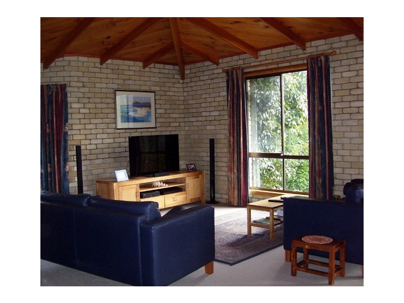 10-12 Taree Crescent, Gravelly Beach TAS 7276