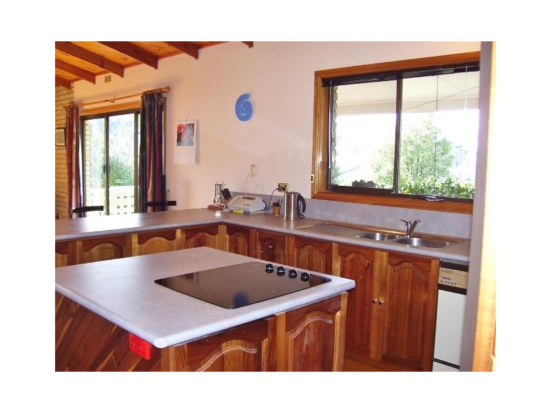 10-12 Taree Crescent, Gravelly Beach TAS 7276