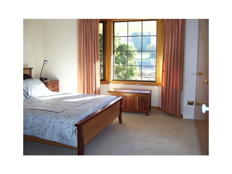 10-12 Taree Crescent, Gravelly Beach TAS 7276