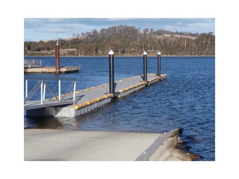 10-12 Taree Crescent, Gravelly Beach TAS 7276