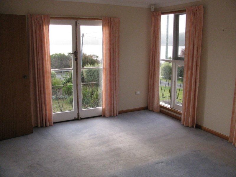 123 Gravelly Beach Road, Blackwall TAS 7275