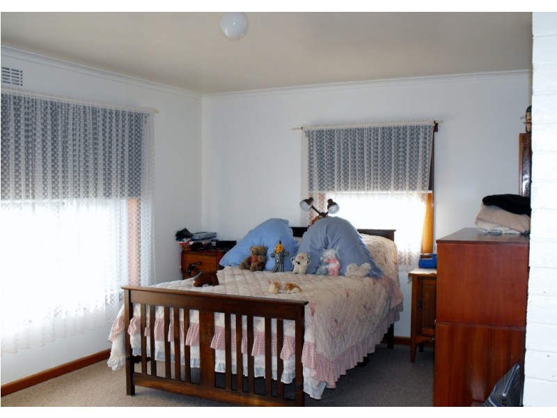 14 Gravelly Beach Road, Blackwall TAS 7275