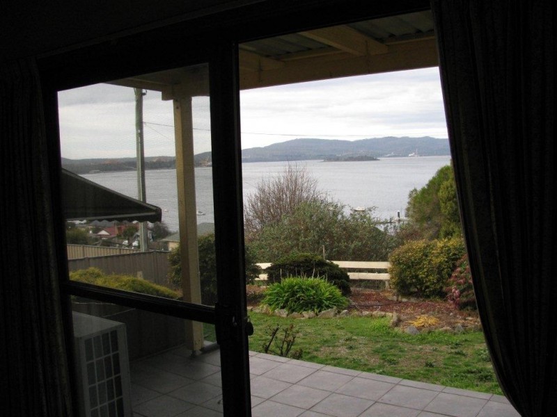 9 Clarke Street, Beauty Point TAS 7270