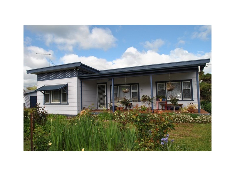 399 Gravelly Beach Road, Gravelly Beach TAS 7276