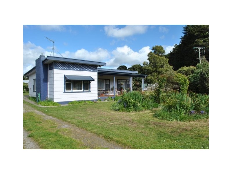 399 Gravelly Beach Road, Gravelly Beach TAS 7276