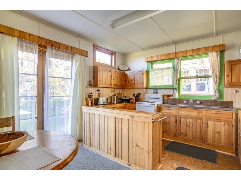 18 Main Road, Lanena TAS 7275