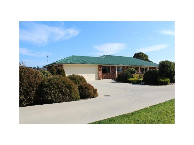 10 Chaplins Lane, Gravelly Beach TAS 7276