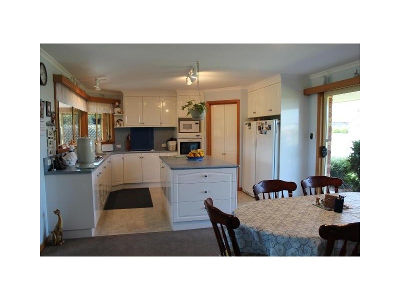 10 Chaplins Lane, Gravelly Beach TAS 7276