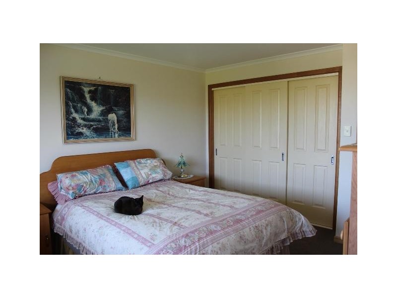 10 Chaplins Lane, Gravelly Beach TAS 7276