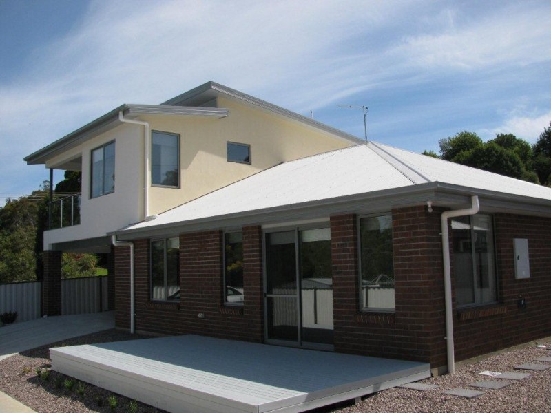 2/70 Gravelly Beach Road, Blackwall TAS 7275