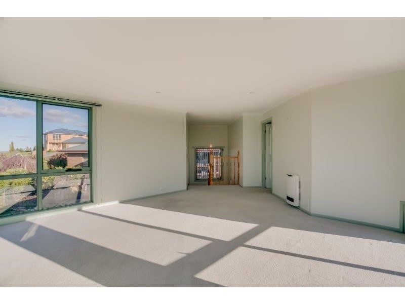 84 Oxford Street, Beauty Point TAS 7270