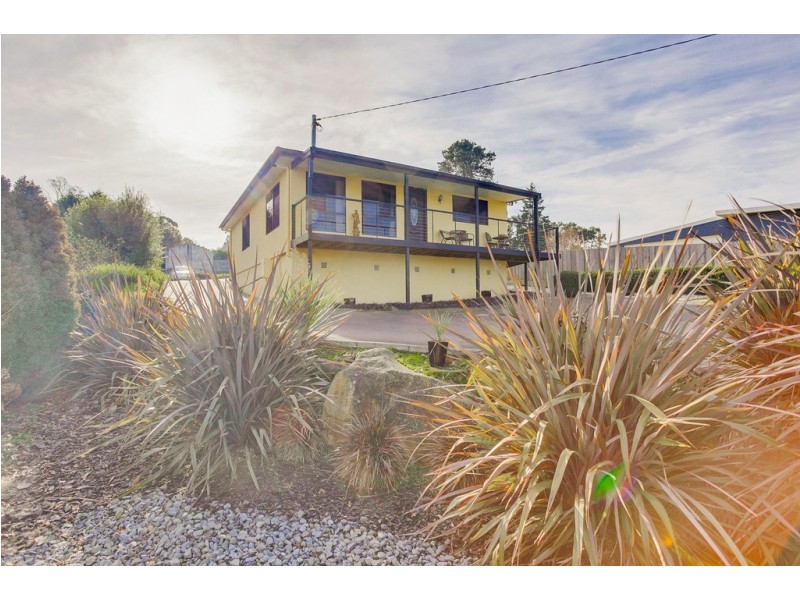 77 Gravelly Beach Rd, Blackwall TAS 7275
