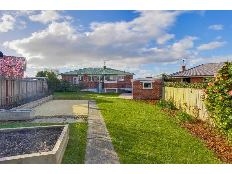 10 Fairway Crescent, Riverside TAS 7250